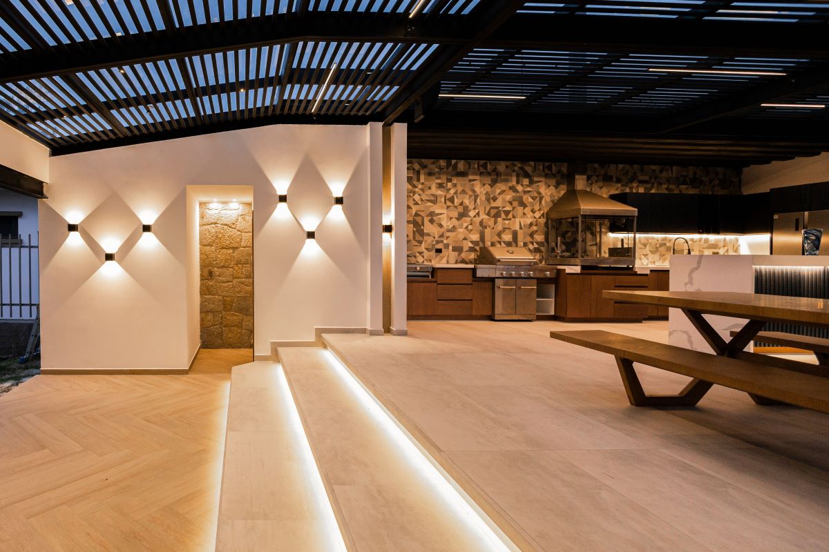 10 Outdoor Kitchen Wall Ideas to Create a Stunning Focal Point